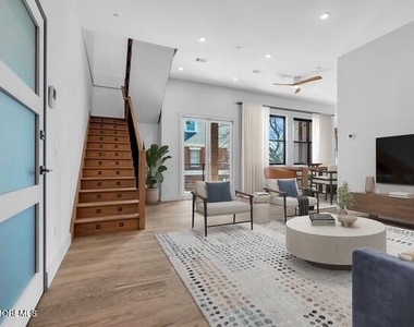42 Monmouth Street - Photo Thumbnail 5