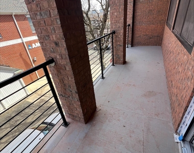 42 Monmouth Street - Photo Thumbnail 3