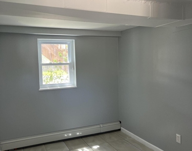 140 Main Street - Photo Thumbnail 3