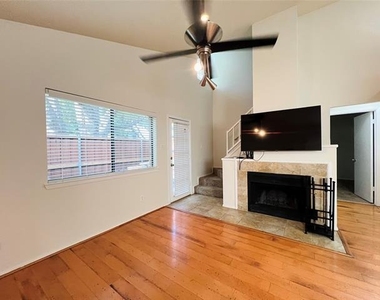 5759 Cedar Creek Drive - Photo Thumbnail 6