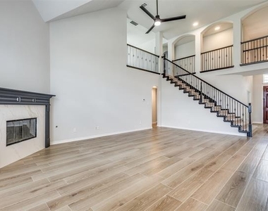 11532 Gatesville Drive - Photo Thumbnail 7