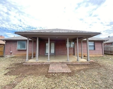 3704 Fairhaven Drive - Photo Thumbnail 20