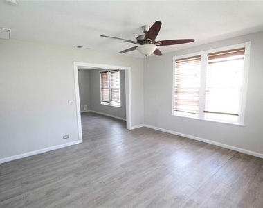 923 S Wine Street - Photo Thumbnail 1