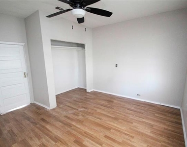 923 S Wine Street - Photo Thumbnail 7