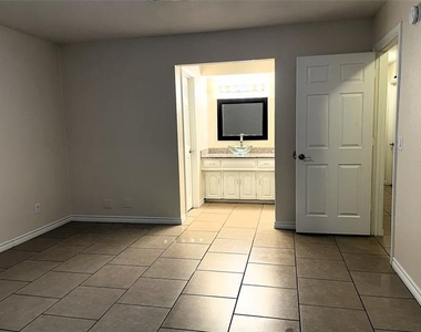 804 Lake Highlands Drive - Photo Thumbnail 26