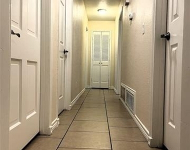 804 Lake Highlands Drive - Photo Thumbnail 24