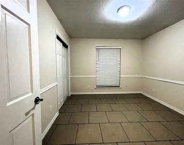 804 Lake Highlands Drive - Photo Thumbnail 21