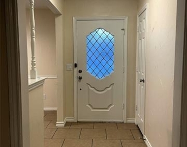 804 Lake Highlands Drive - Photo Thumbnail 3