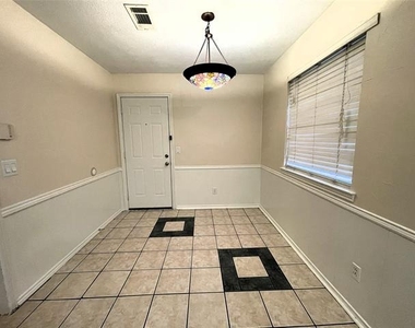 804 Lake Highlands Drive - Photo Thumbnail 9