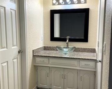 804 Lake Highlands Drive - Photo Thumbnail 27