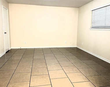 804 Lake Highlands Drive - Photo Thumbnail 28