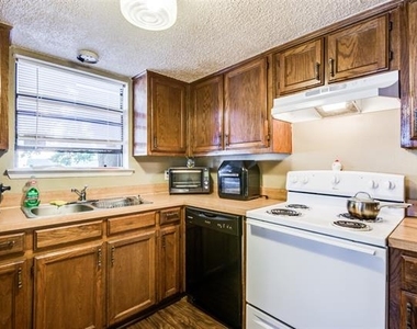 3309 Fallmeadow Street - Photo Thumbnail 6