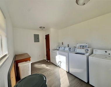 1112 Eagle Drive - Photo Thumbnail 10