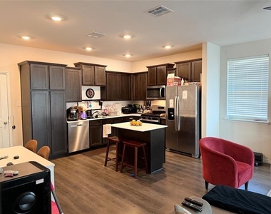 2001 Juniper Pass Way - Photo Thumbnail 1