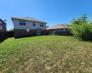 5709 Valley Stream Way - Photo Thumbnail 23
