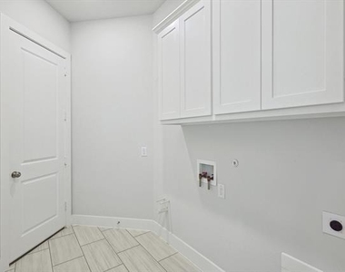 6249 White Creek Drive - Photo Thumbnail 21