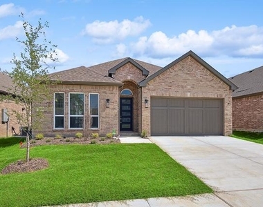 6249 White Creek Drive - Photo Thumbnail 2