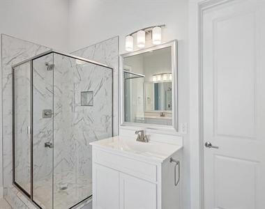 6249 White Creek Drive - Photo Thumbnail 14