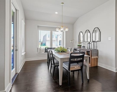 638 Taylor Drive - Photo Thumbnail 6