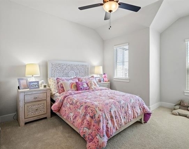 638 Taylor Drive - Photo Thumbnail 14