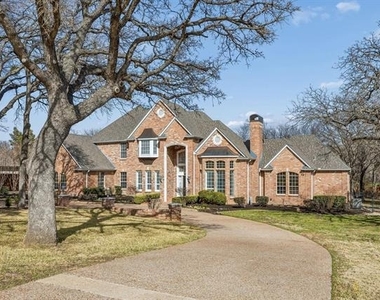 2900 Creek View Drive - Photo Thumbnail 1