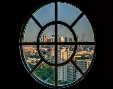 3401 Lee Parkway - Photo Thumbnail 22