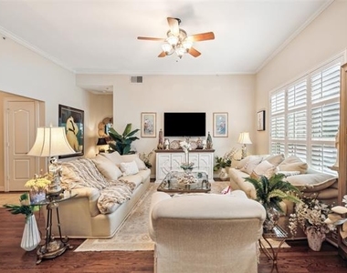3401 Lee Parkway - Photo Thumbnail 5