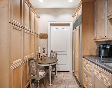 3401 Lee Parkway - Photo Thumbnail 13