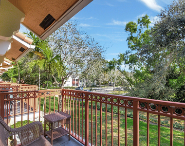 2030 Alta Meadows Lane - Photo Thumbnail 7
