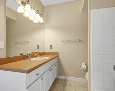2030 Alta Meadows Lane - Photo Thumbnail 11