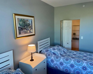 802 W Windward Way - Photo Thumbnail 14