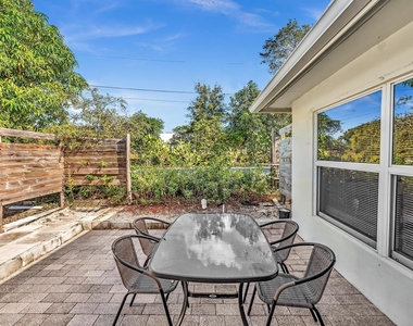 3998 Nw 5th Avenue - Photo Thumbnail 24