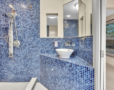 3998 Nw 5th Avenue - Photo Thumbnail 9