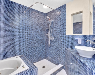 3998 Nw 5th Avenue - Photo Thumbnail 7