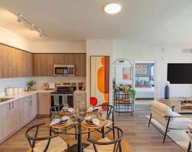 450 Sw 5th Street - Photo Thumbnail 9