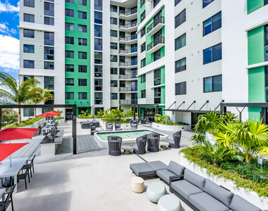 450 Sw 5th Street - Photo Thumbnail 5
