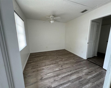 834 Banks Road - Photo Thumbnail 12