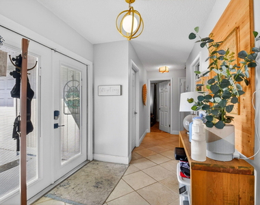 320 Riverdale Road - Photo Thumbnail 7
