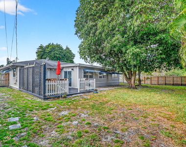 320 Riverdale Road - Photo Thumbnail 39