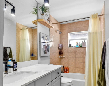 320 Riverdale Road - Photo Thumbnail 31