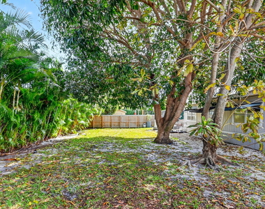 320 Riverdale Road - Photo Thumbnail 42