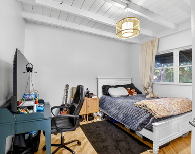 320 Riverdale Road - Photo Thumbnail 25