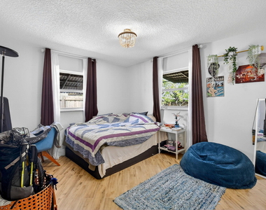 320 Riverdale Road - Photo Thumbnail 33