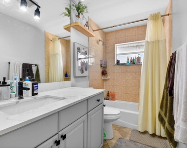 320 Riverdale Road - Photo Thumbnail 32