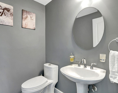 1212 Mulberry Place - Photo Thumbnail 10
