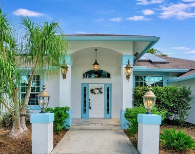 1212 Mulberry Place - Photo Thumbnail 1