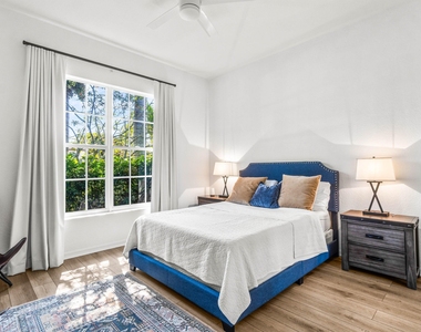 4621 Windward Cove Lane - Photo Thumbnail 7