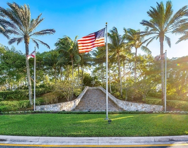 4621 Windward Cove Lane - Photo Thumbnail 60