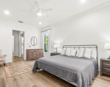 4621 Windward Cove Lane - Photo Thumbnail 6