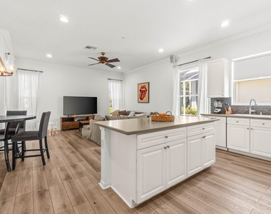 4621 Windward Cove Lane - Photo Thumbnail 30
